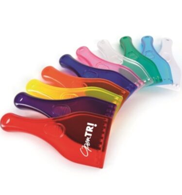 Hudson Plastic Ice Scraper | Promotional merchandise | Branded Merchandise | Printed Products | Printed Ice Scrapers UK | Screen Scrapers printed | Bulk ice scrapers UK | Ice scrapers with logo | Branded ice scrapers
